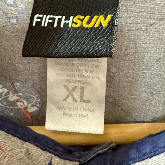 Fifth Sun Size XL Men’s Cotton NASA Print With constellations Whimsy Space Fun - Picture 3 of 5